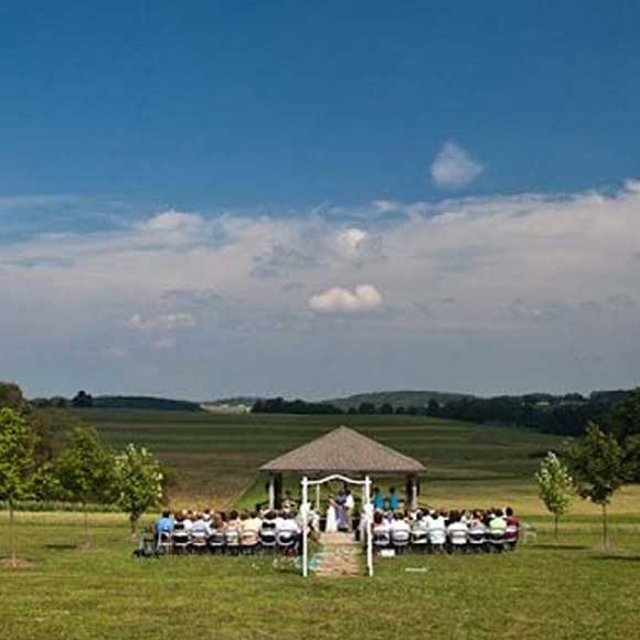 Weddings at Glades Pike Winery